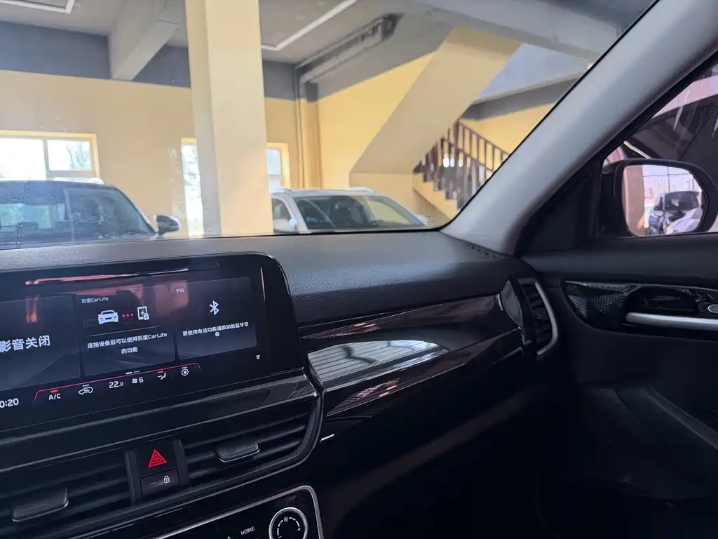 Kia Seltos — миниатюра 17