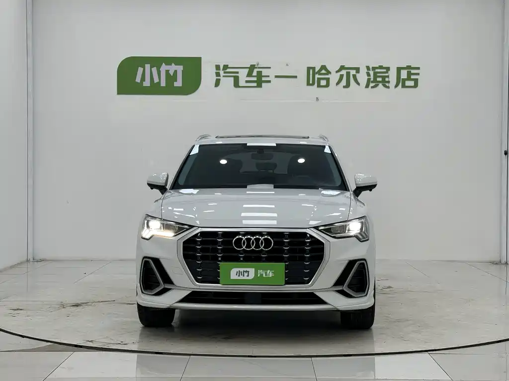 Audi Q3 2022 35 TFSI