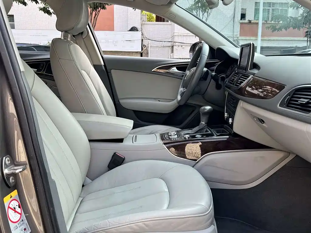 Audi A6L 2014 30 FSI Comfort