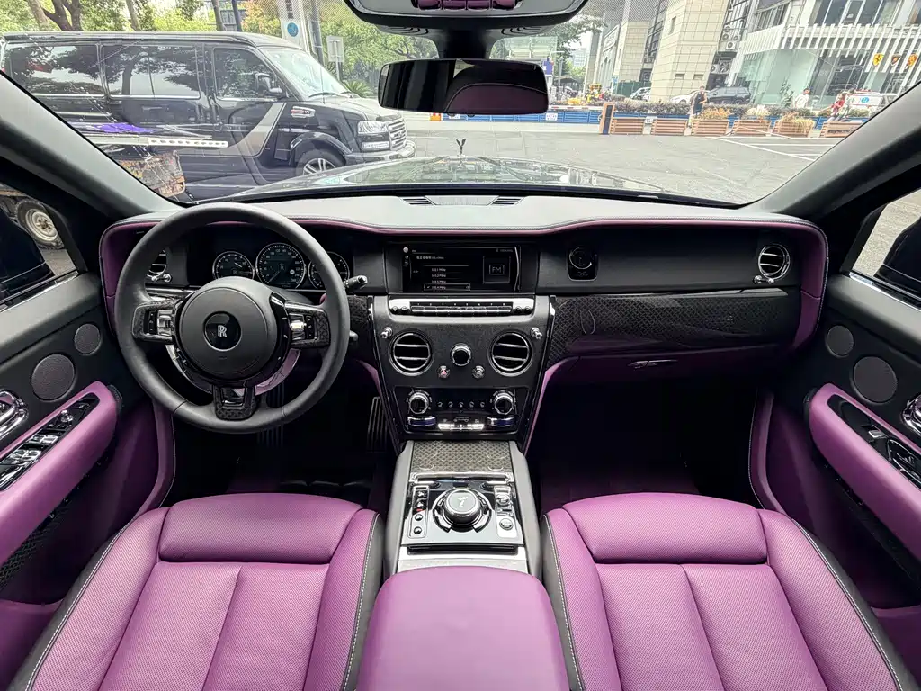 Rolls-Royce Cullinan — миниатюра 5