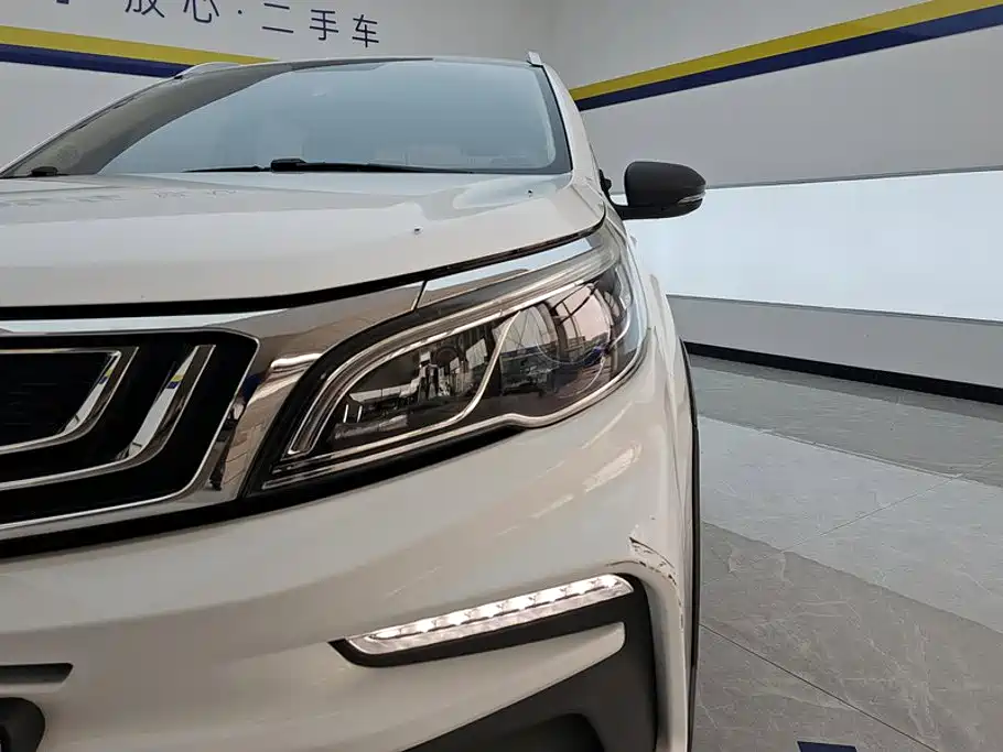 Geely Vision X3 — миниатюра 5