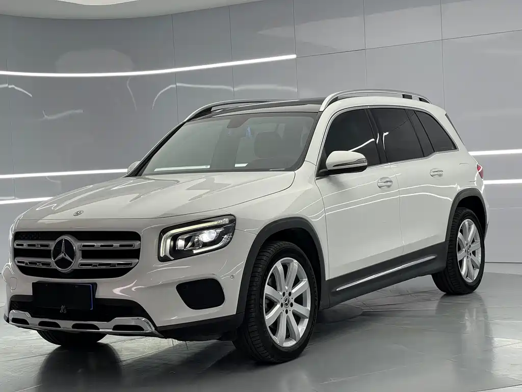 MERCEDES-BENZ GLB