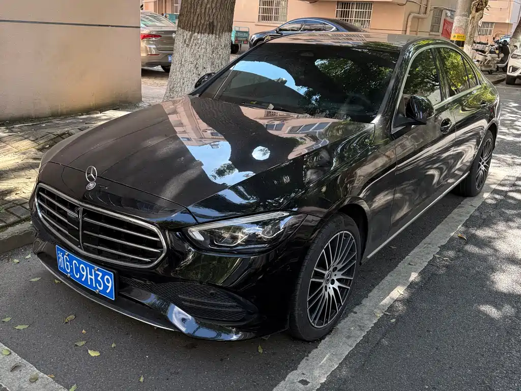 Mercedes-Benz C-Class — миниатюра 6