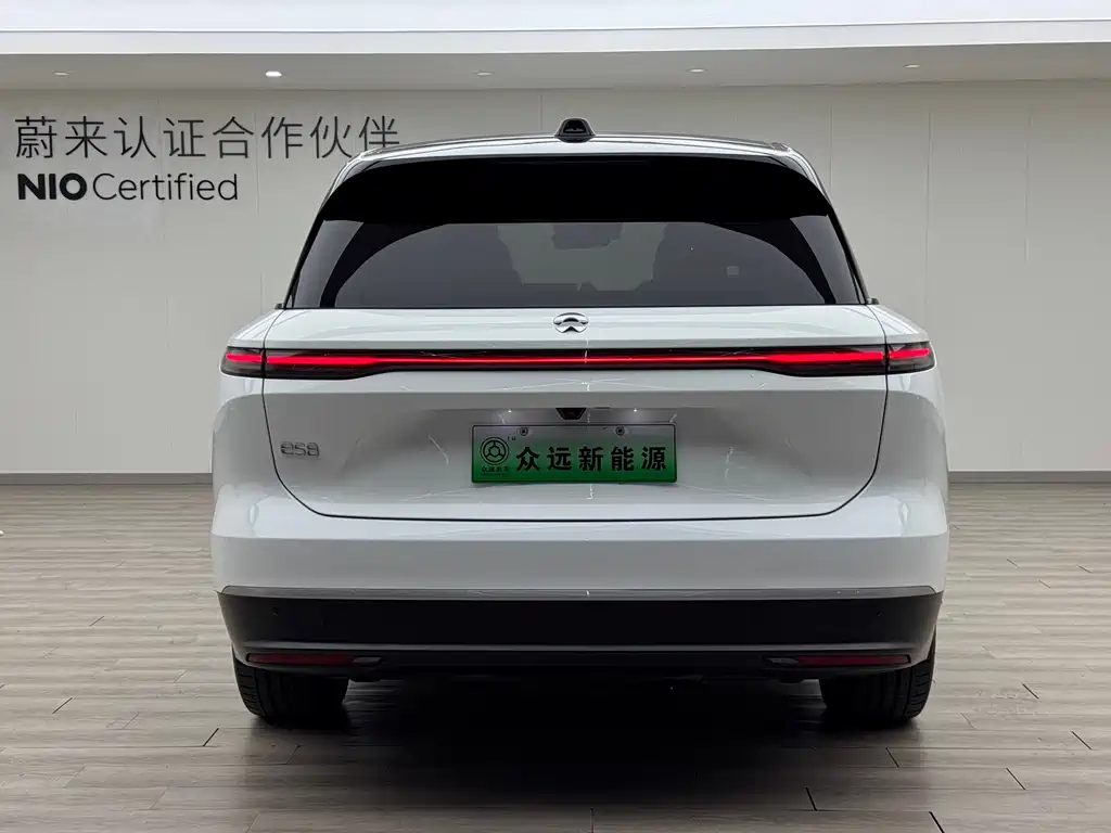 NIO ES8 2024 75kWh