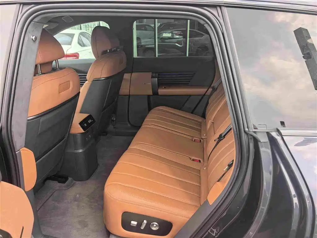 Audi E7X — миниатюра 7