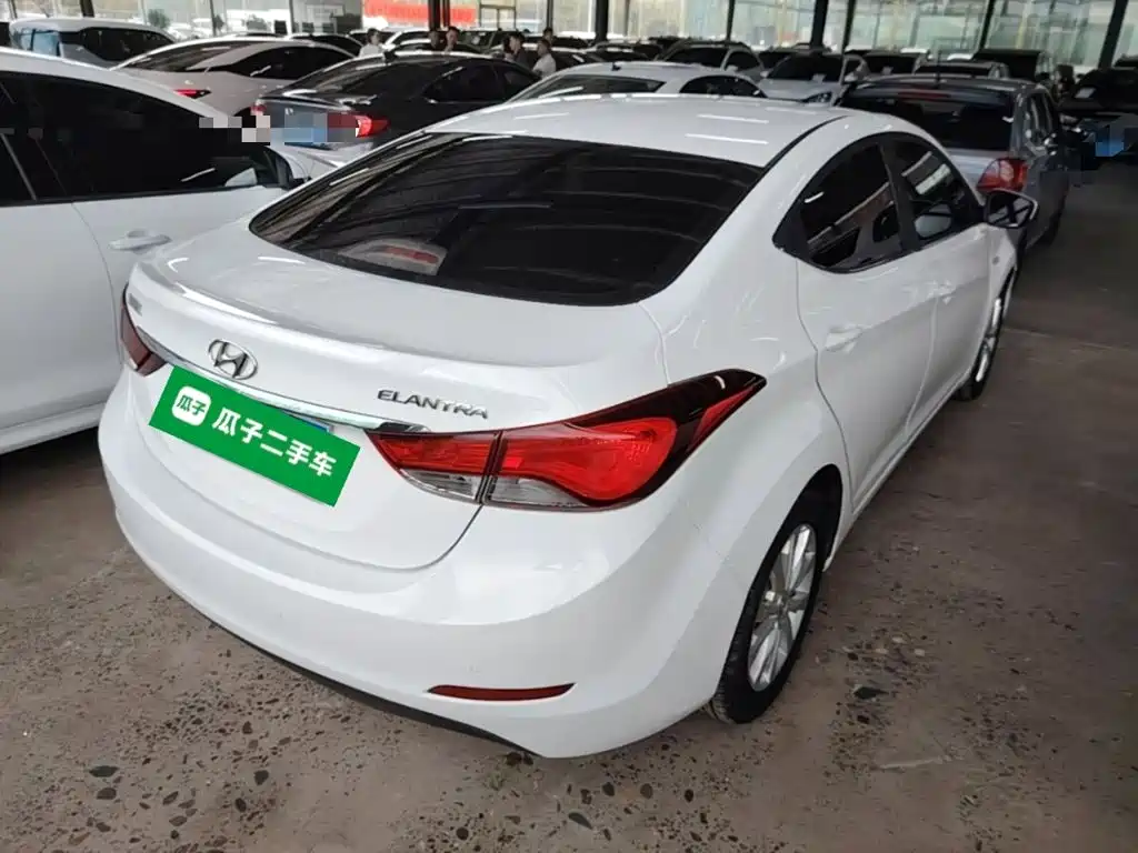 Hyundai Elantra Langdong — миниатюра 7