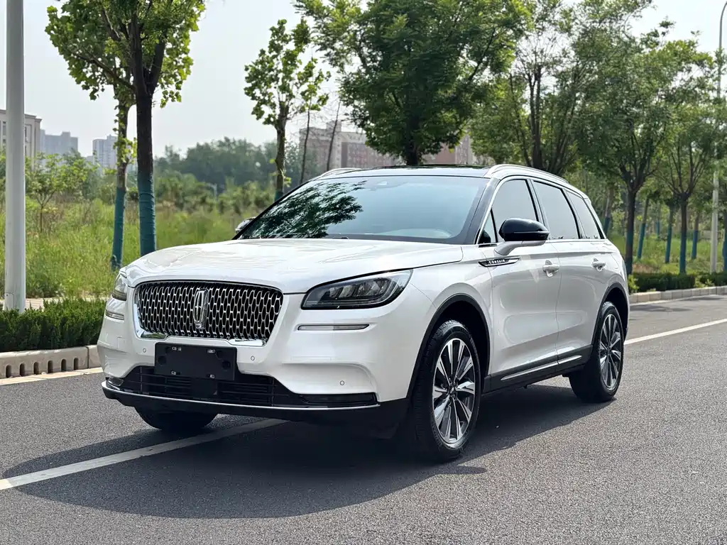 Lincoln Corsair 2021