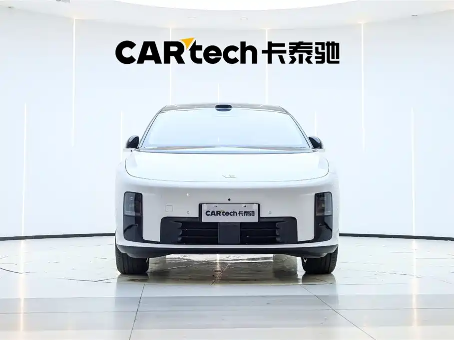 Li Auto i8 2025 Standard