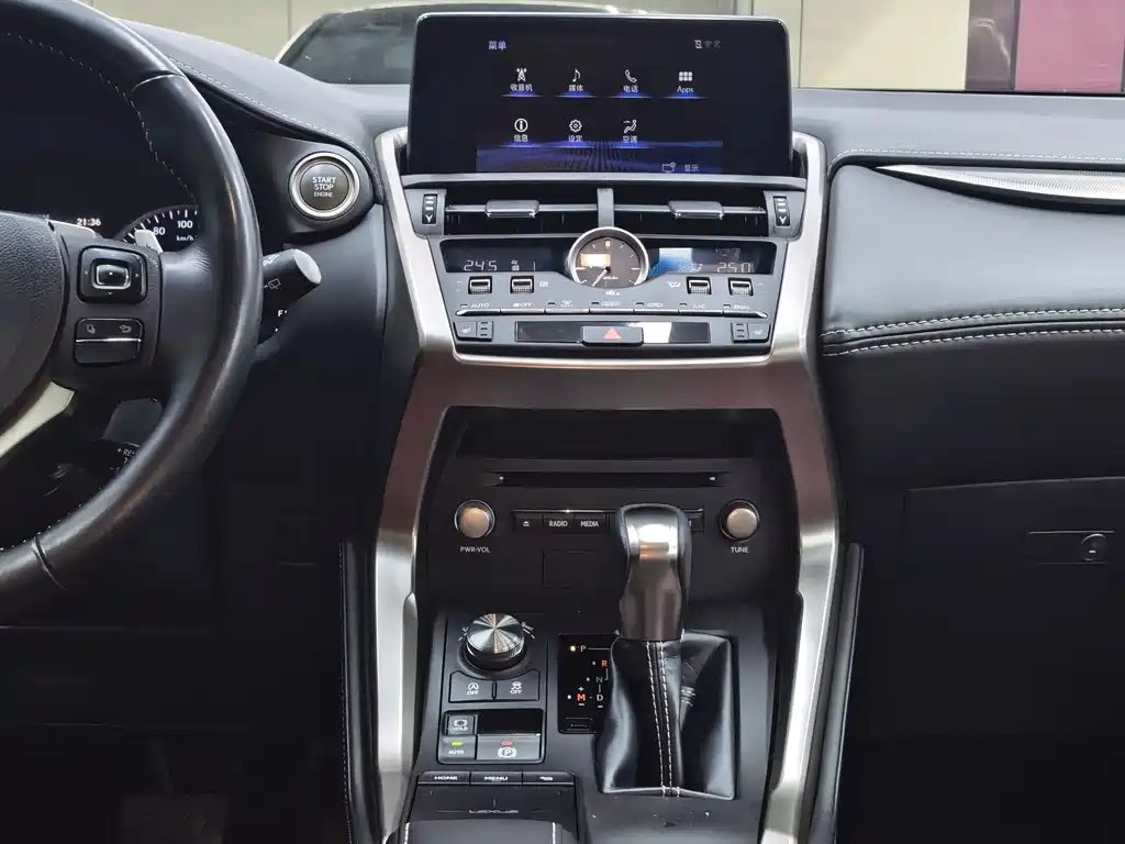 Lexus NX — миниатюра 28