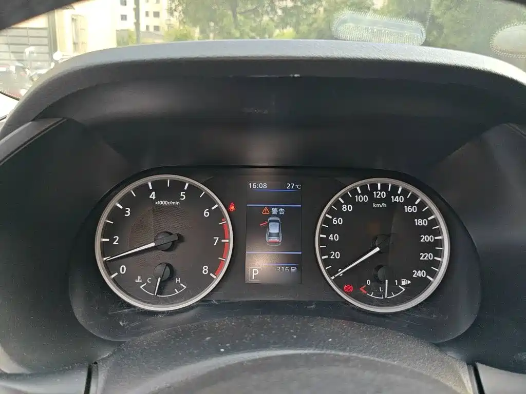 Nissan Sylphy — миниатюра 4