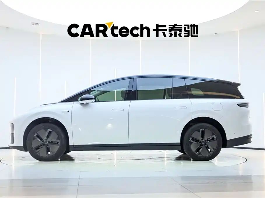 Li Auto i8 2025 Standard
