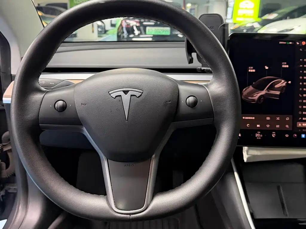 Tesla Model 3 — фотографии объявления, Фото 12
