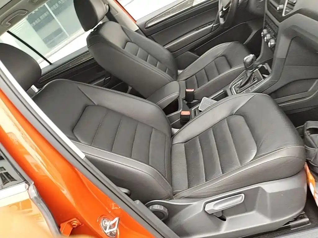 Volkswagen Golf Sportsvan — миниатюра 25