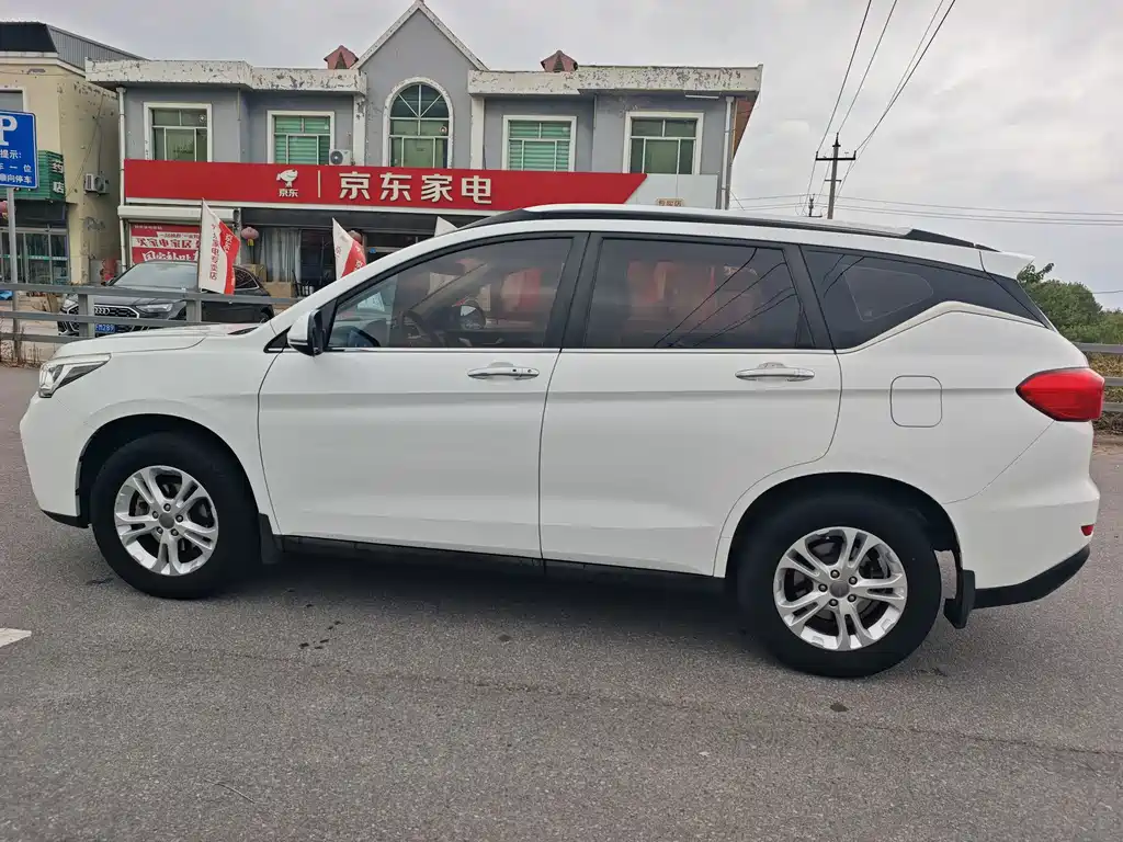 Haval M6 — миниатюра 5