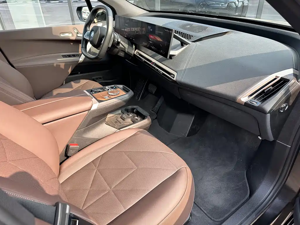 BMW iX M60 2023 M60