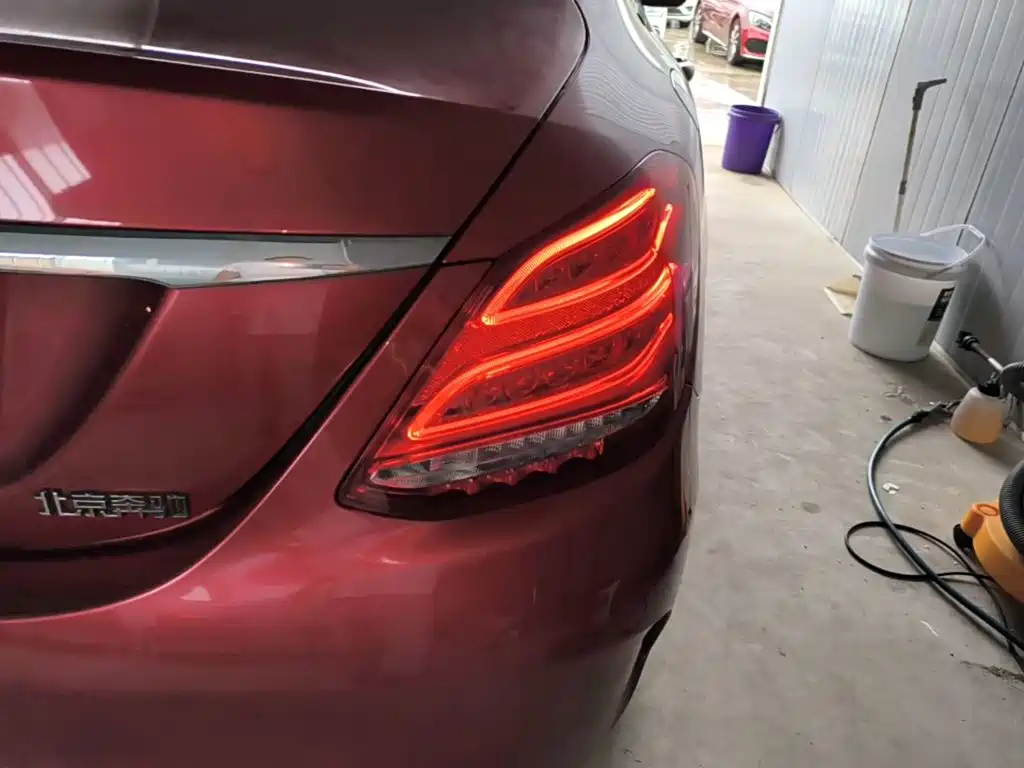 Mercedes-Benz C-Class — миниатюра 8