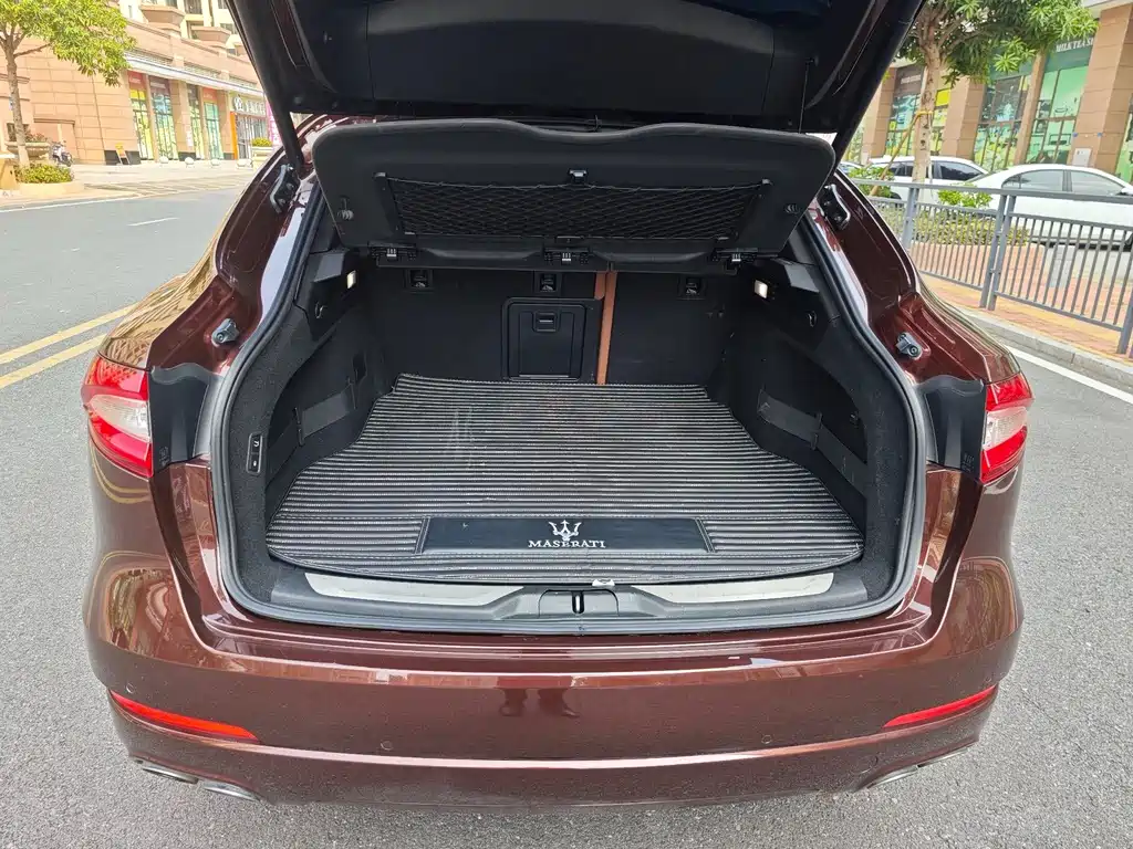 Maserati Levante — миниатюра 16