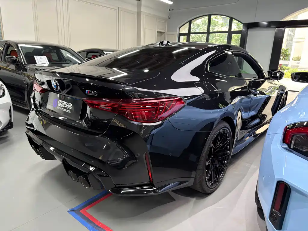 BMW M4 2024 M4 M xDrive