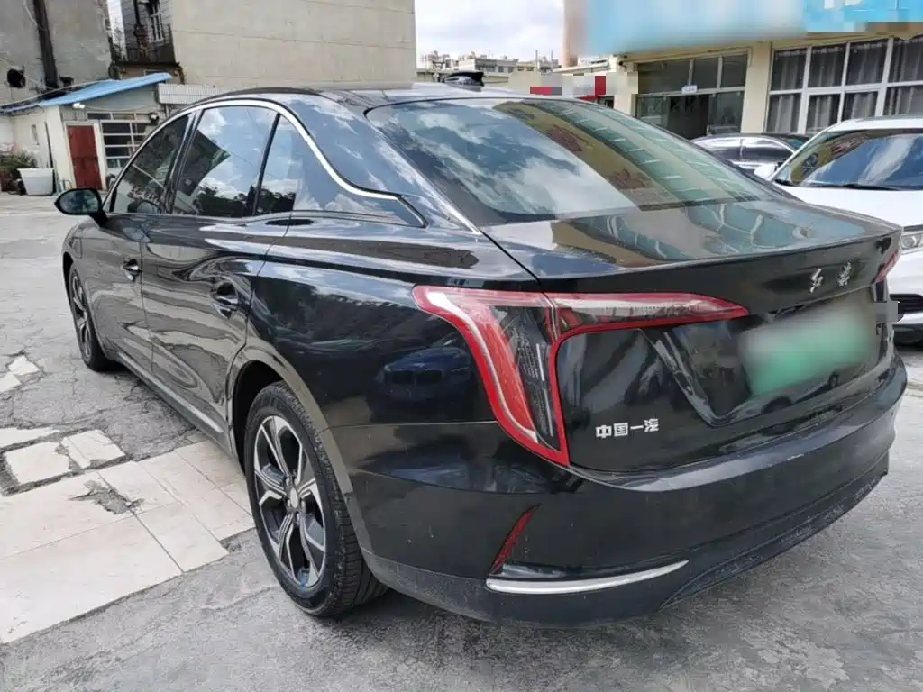 Hongqi Hongqi E-QM5 — миниатюра 5