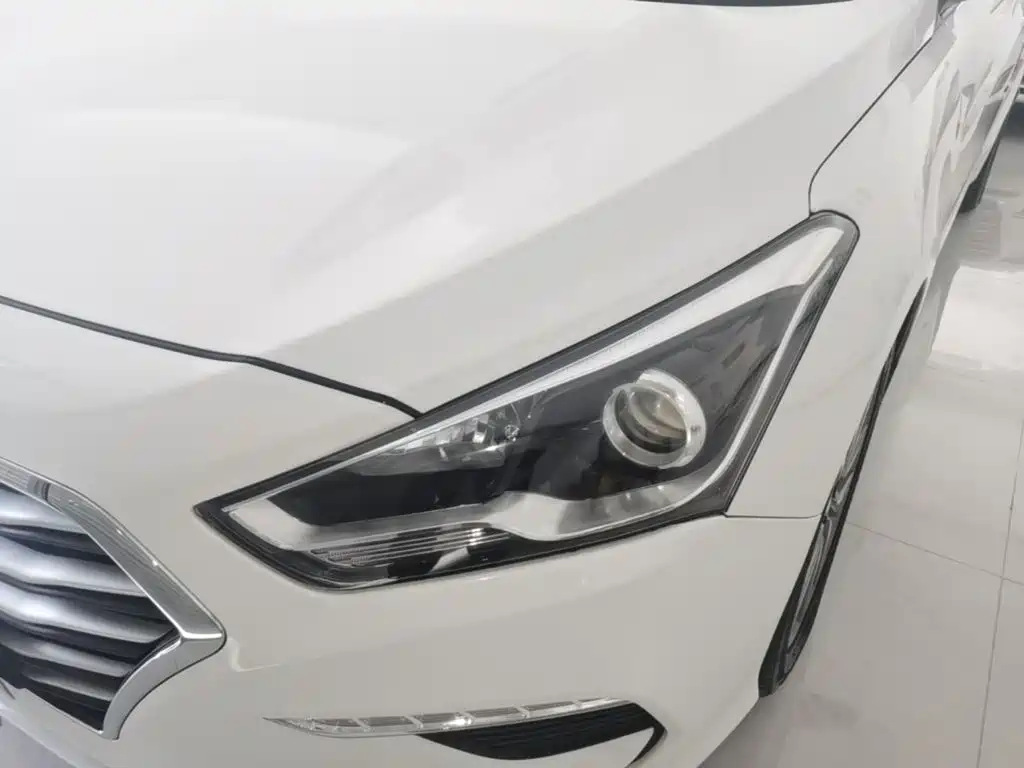 Hyundai Mistra — миниатюра 24