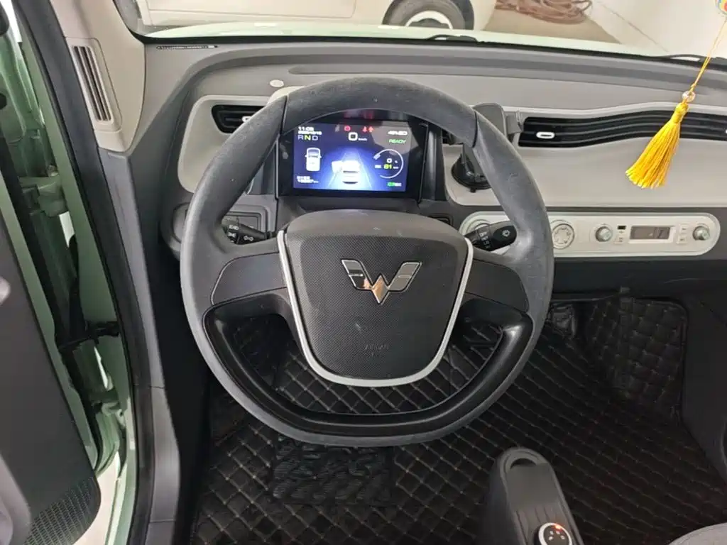 Wuling MINIEV — миниатюра 11