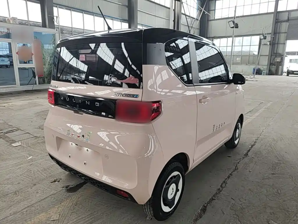 Wuling MINIEV — миниатюра 7