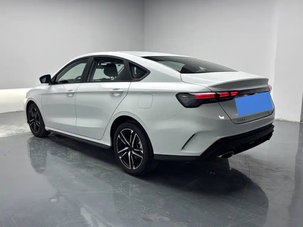 Geely Binrui — миниатюра 18