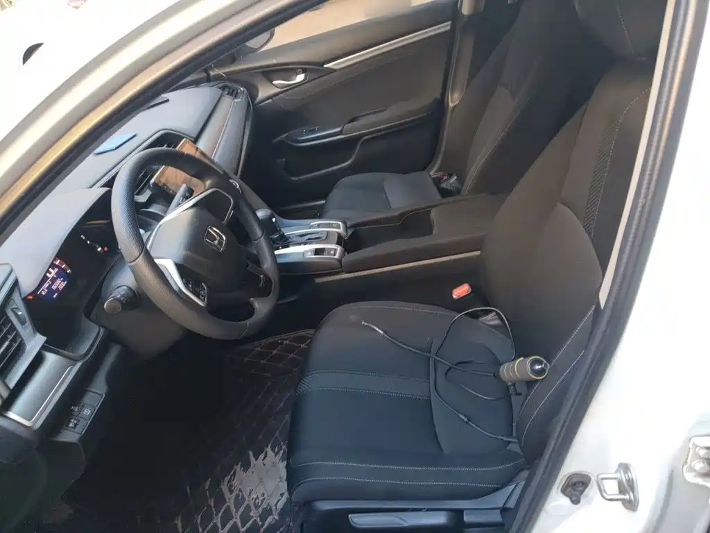 Honda Civic — миниатюра 16