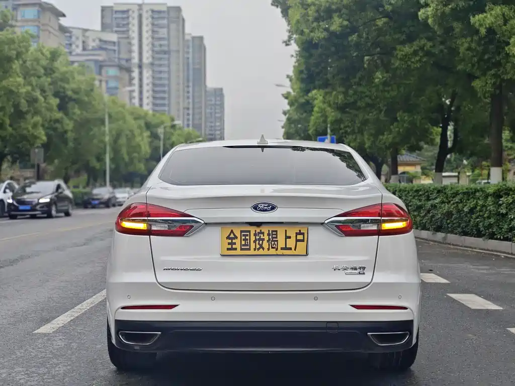 Ford Mondeo 2020 EcoBoost 180 Fashion
