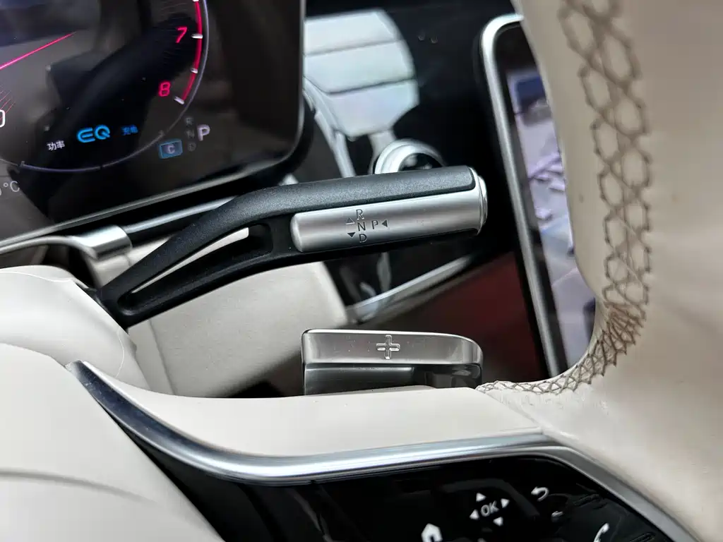 Mercedes-Benz S-Class — миниатюра 8