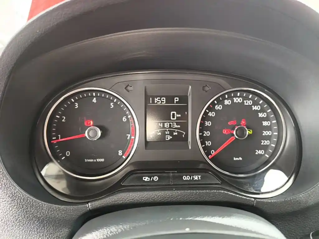 Volkswagen Polo — миниатюра 12