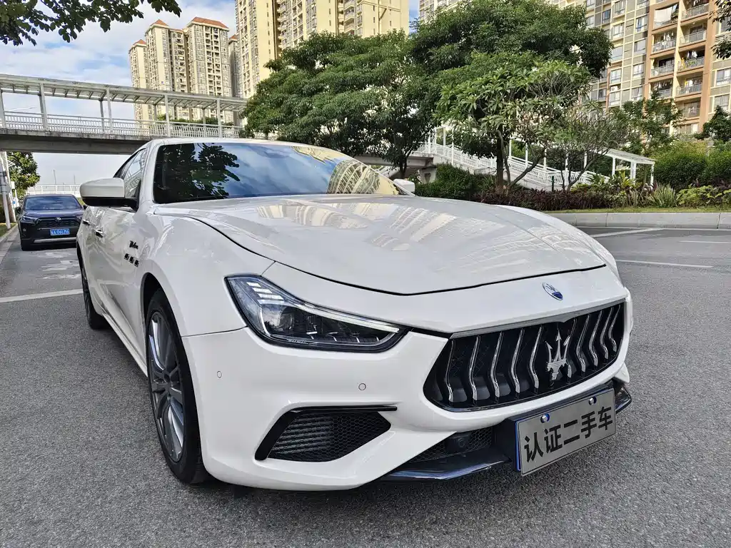 MASERATI GHIBLI