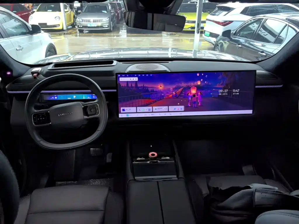 Lynk & Co 900 — миниатюра 10