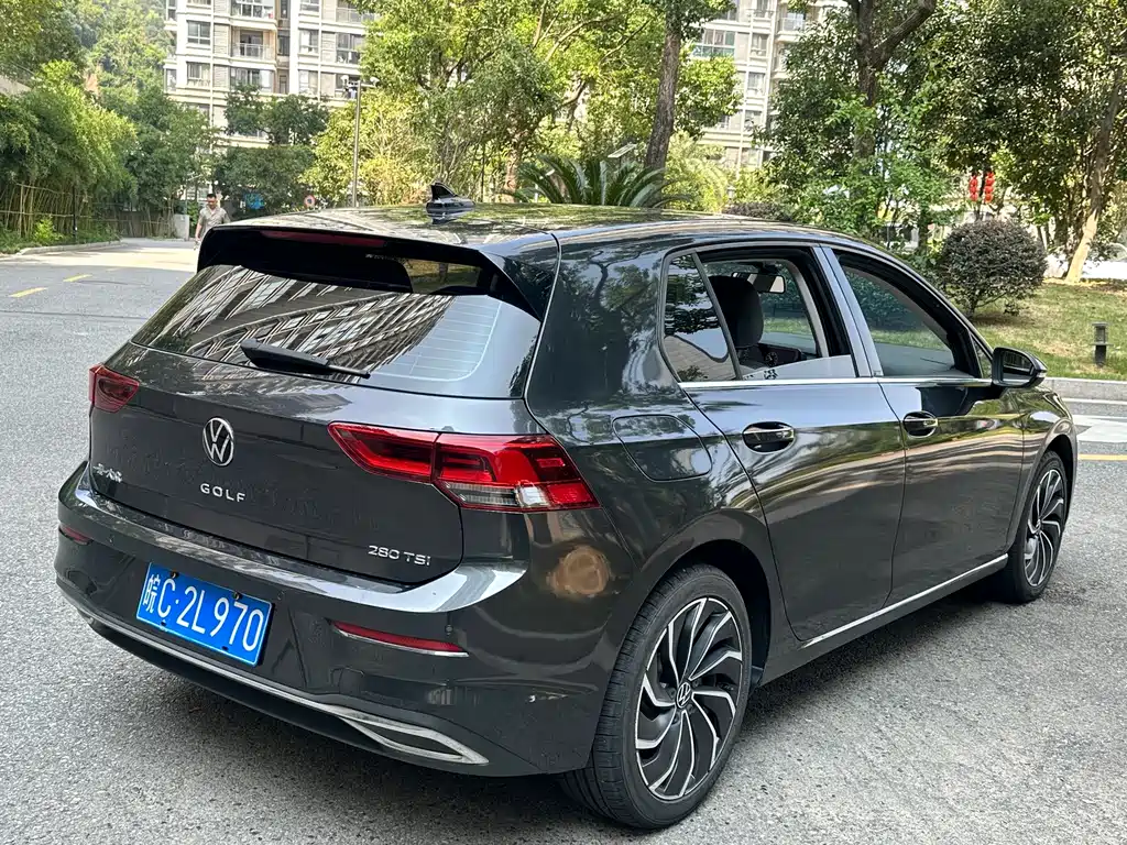 Volkswagen Golf — миниатюра 4