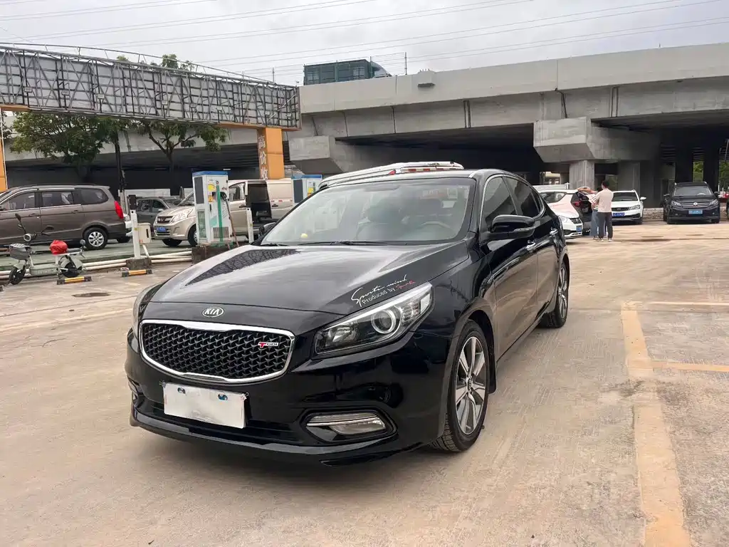 Kia K4