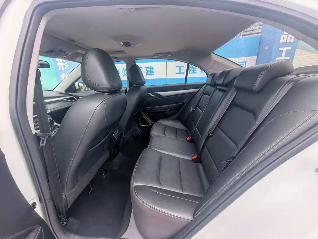 Geely Emgrand - фото 6