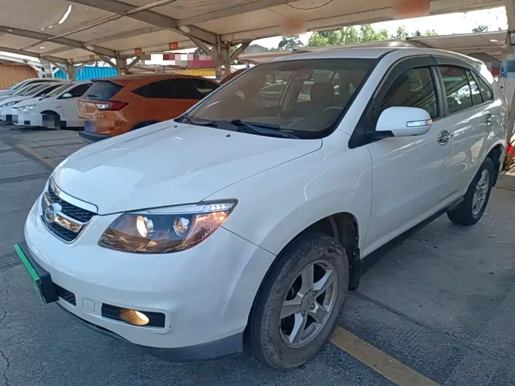 BYD S6