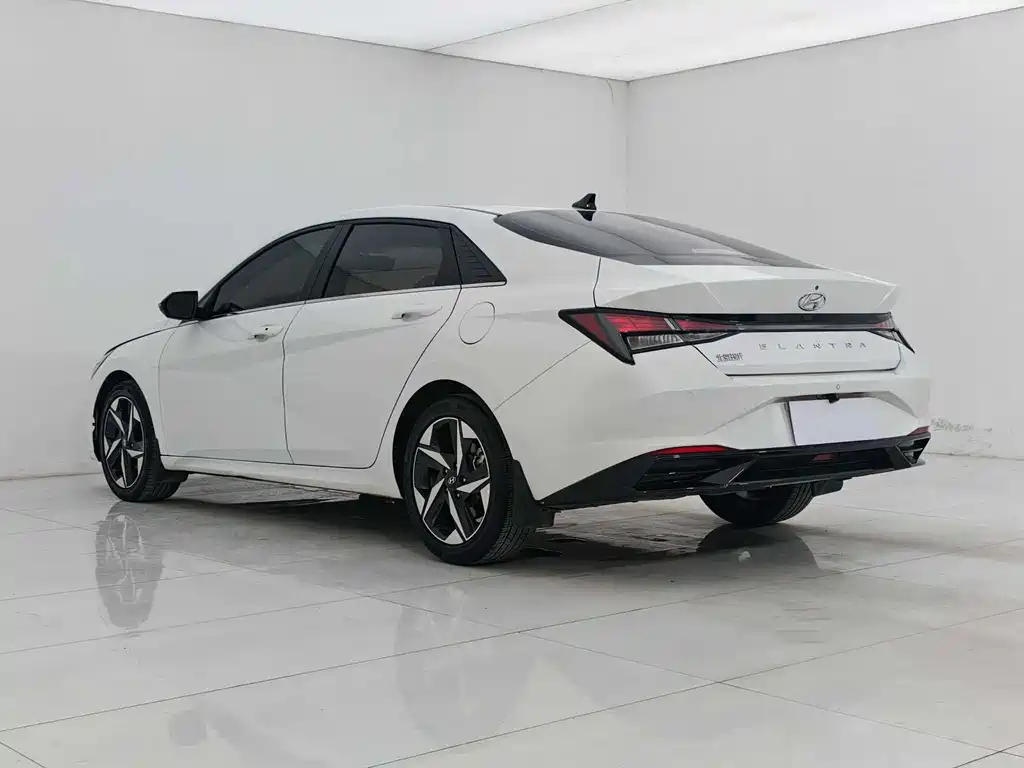 Hyundai Elantra 2021 1.5L CVT GLX Elite