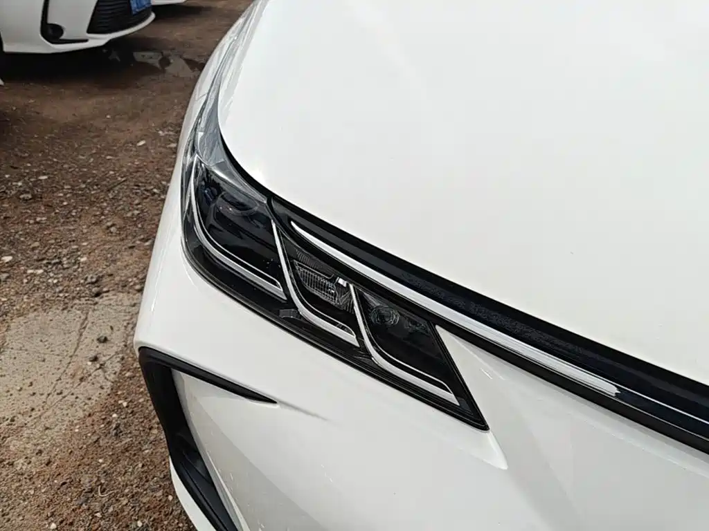 Toyota Corolla — миниатюра 11