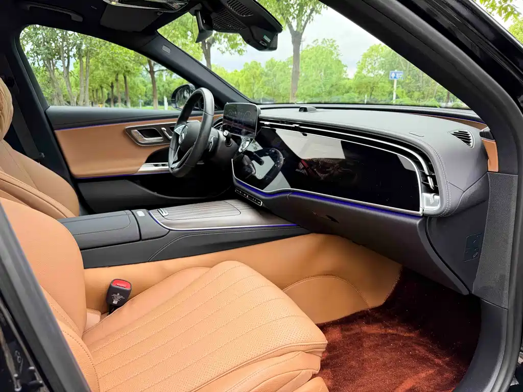 Mercedes-Benz E-Class E 2024 E 300 L Luxury