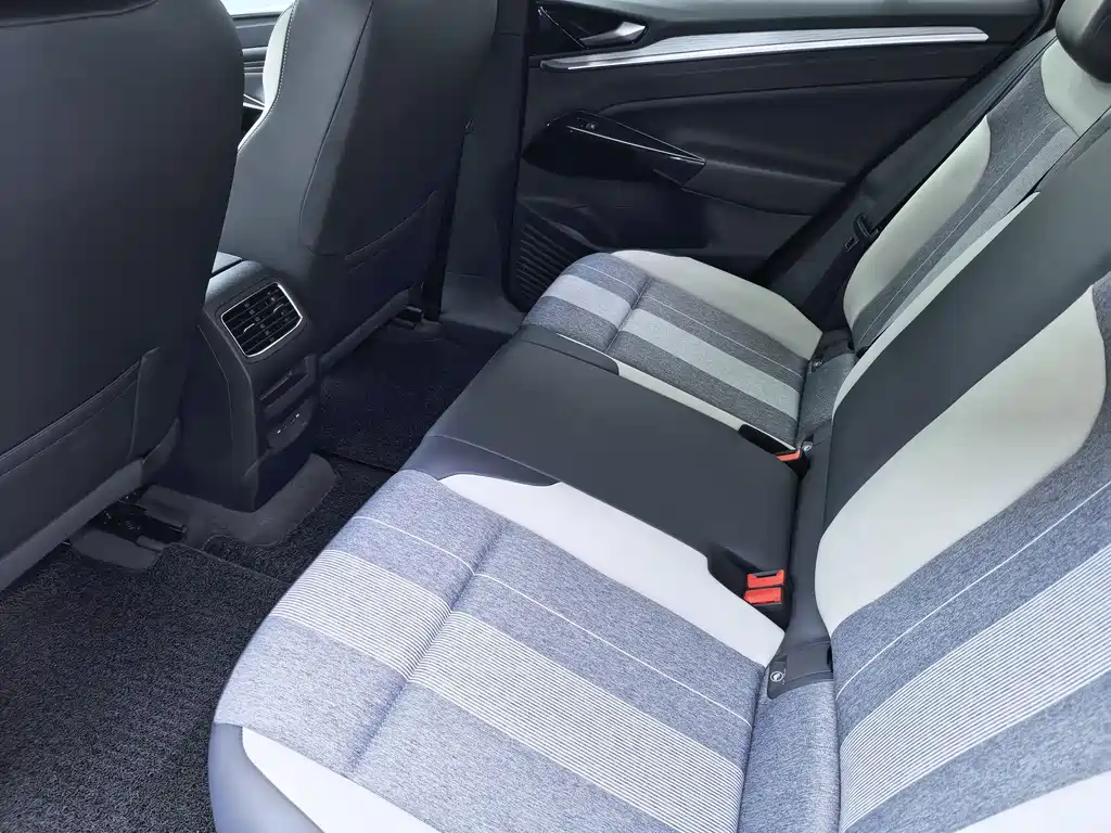 Volkswagen ID.4 Crozz — миниатюра 6