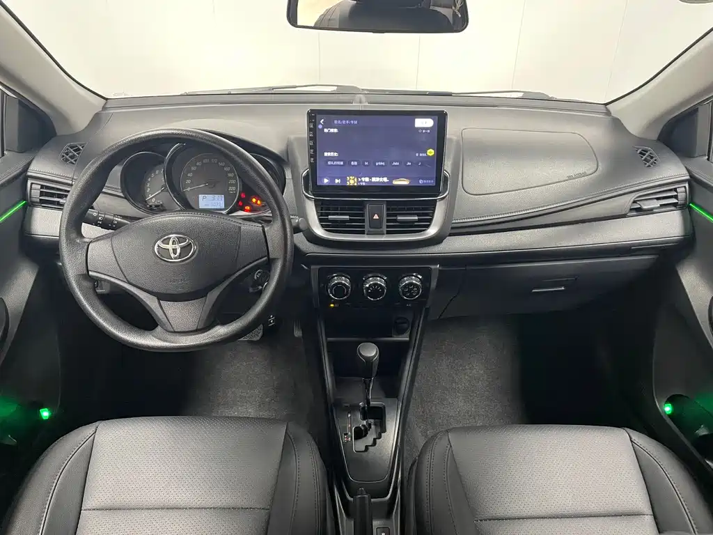 TOYOTA YARIS L ZHIXUAN