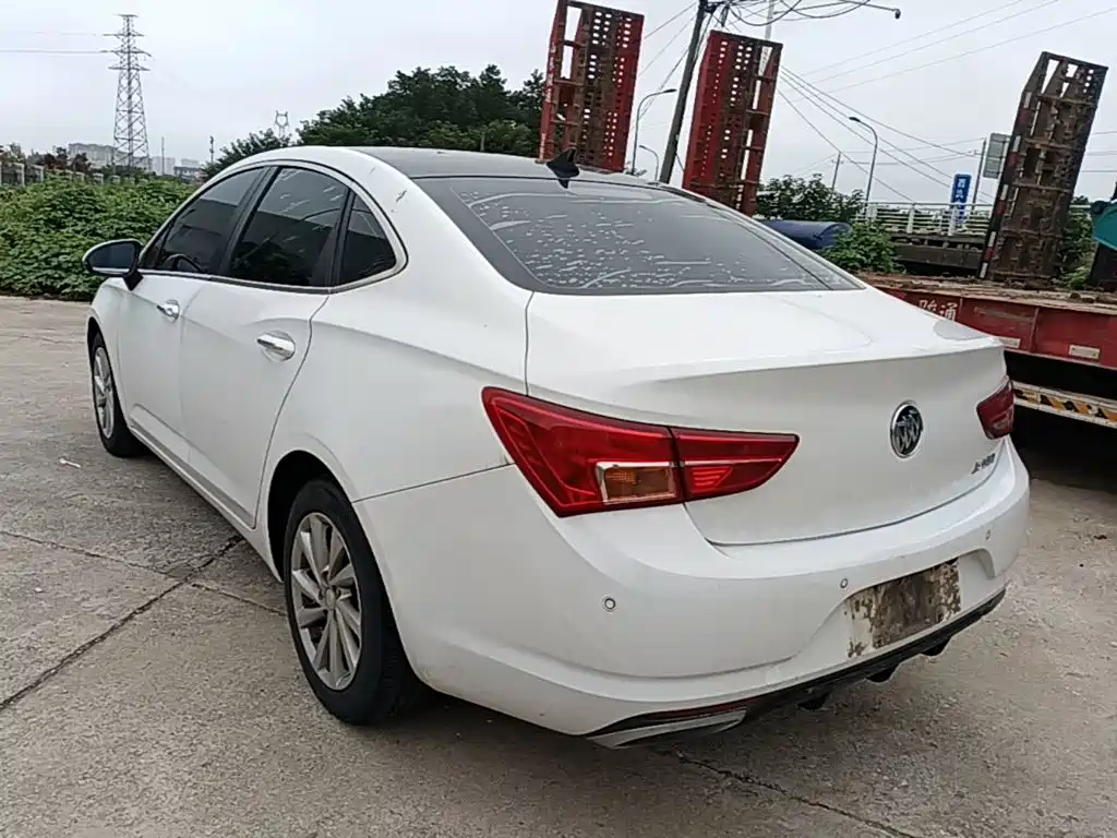Buick Verano — миниатюра 5