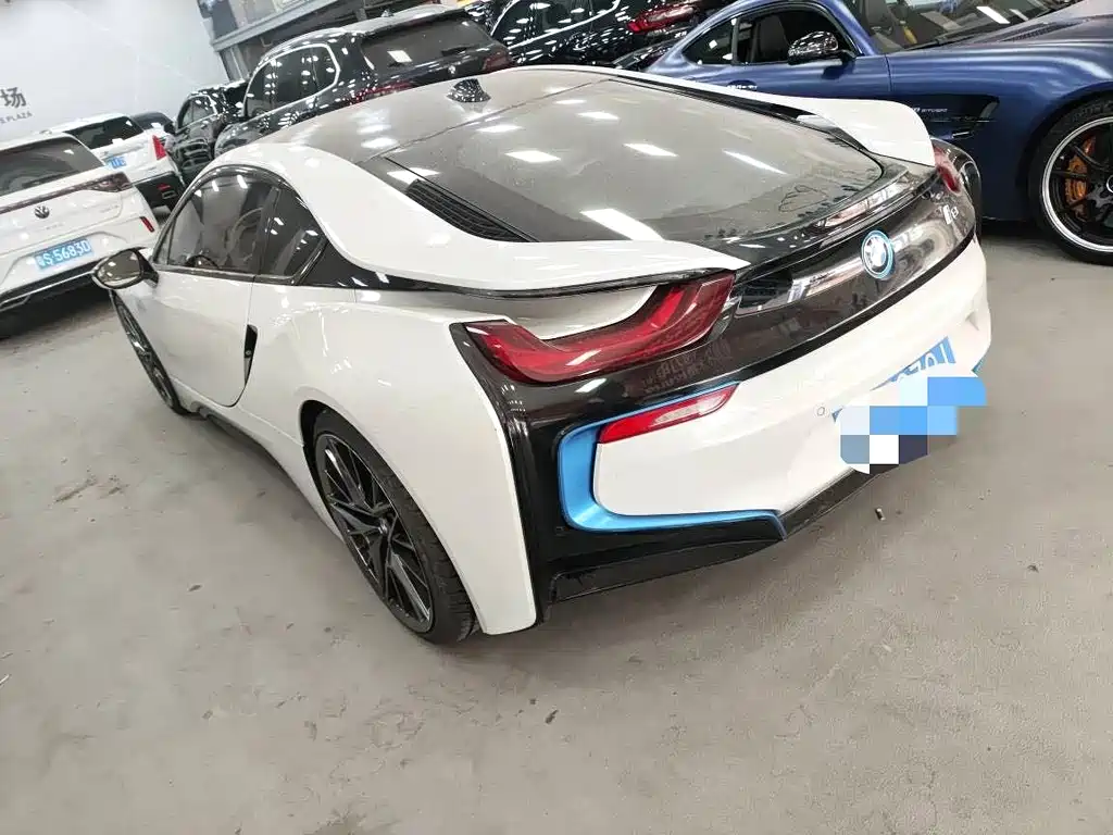 BMW i8 — миниатюра 6