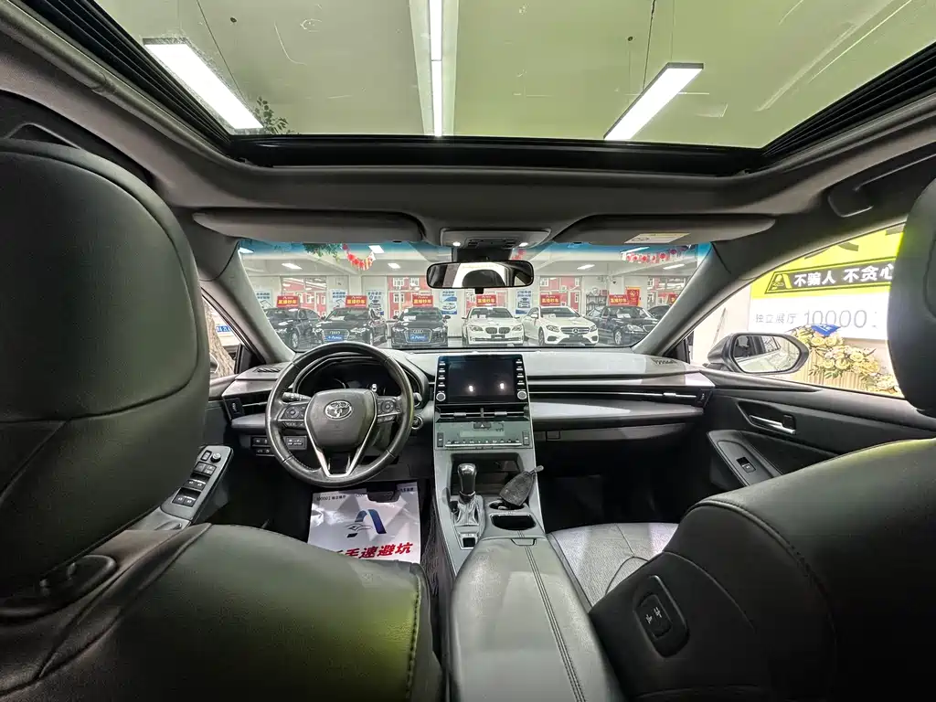Toyota Avalon — миниатюра 13