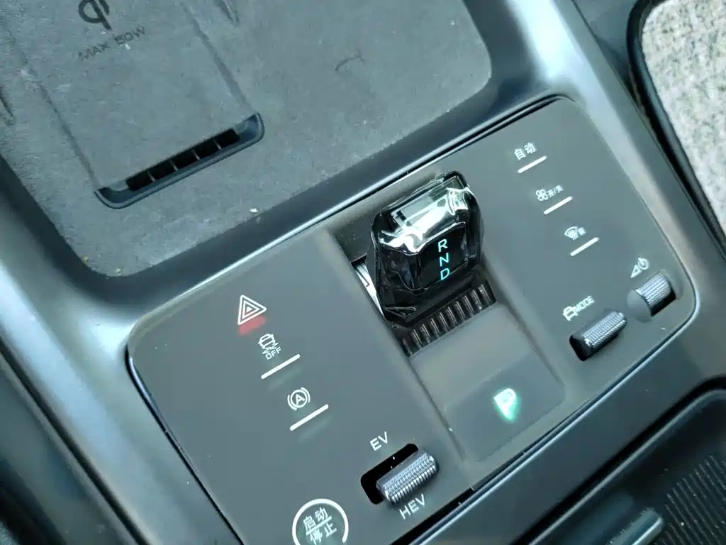 BYD Seal — миниатюра 15