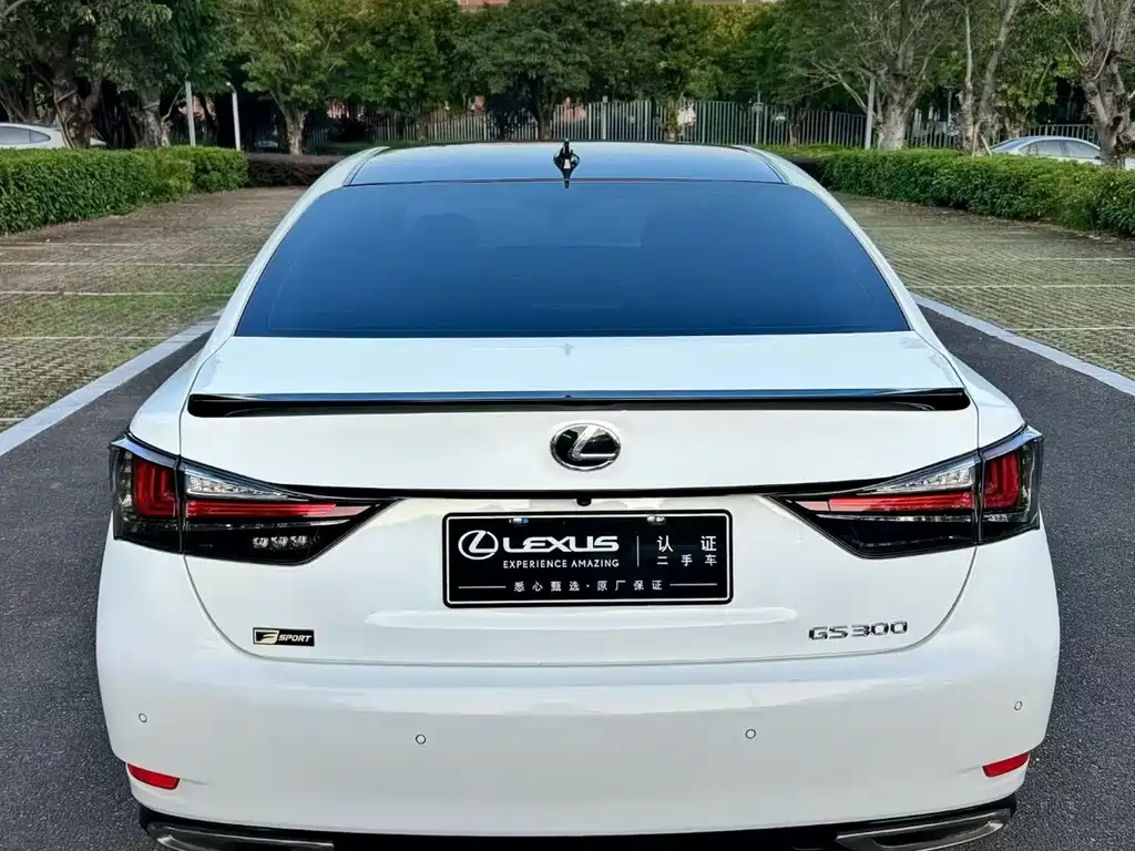 Lexus GS — миниатюра 4