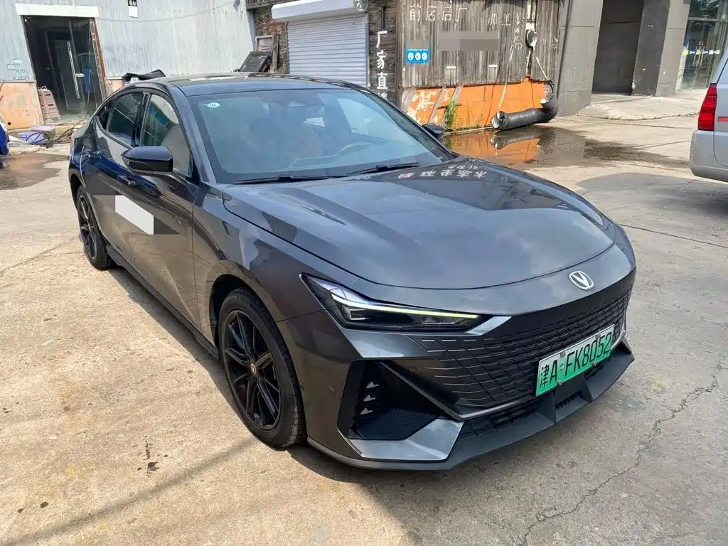 Changan UNI-V iDD — миниатюра 3