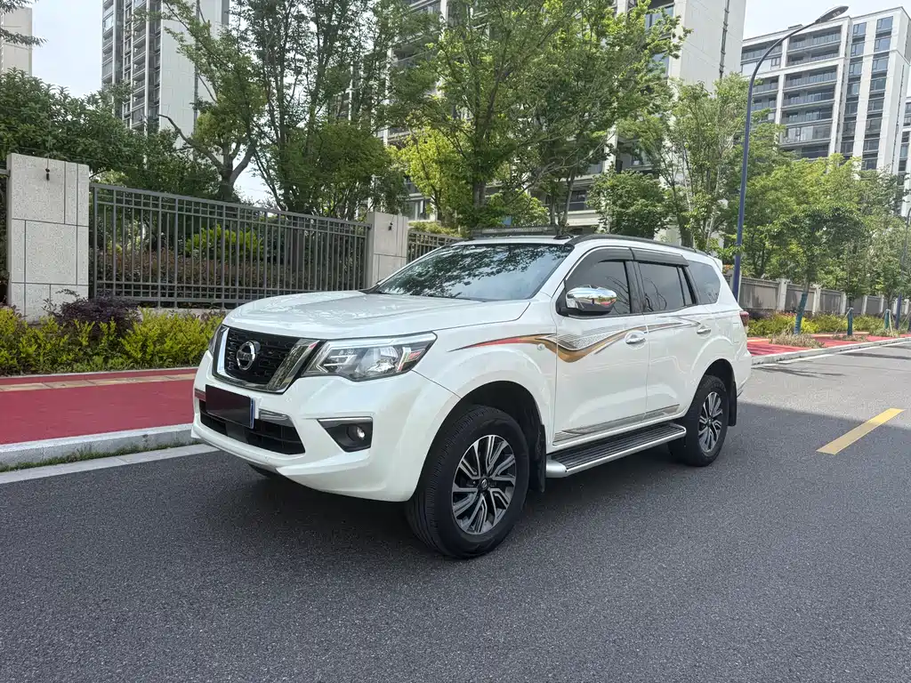 Купить Nissan Terra