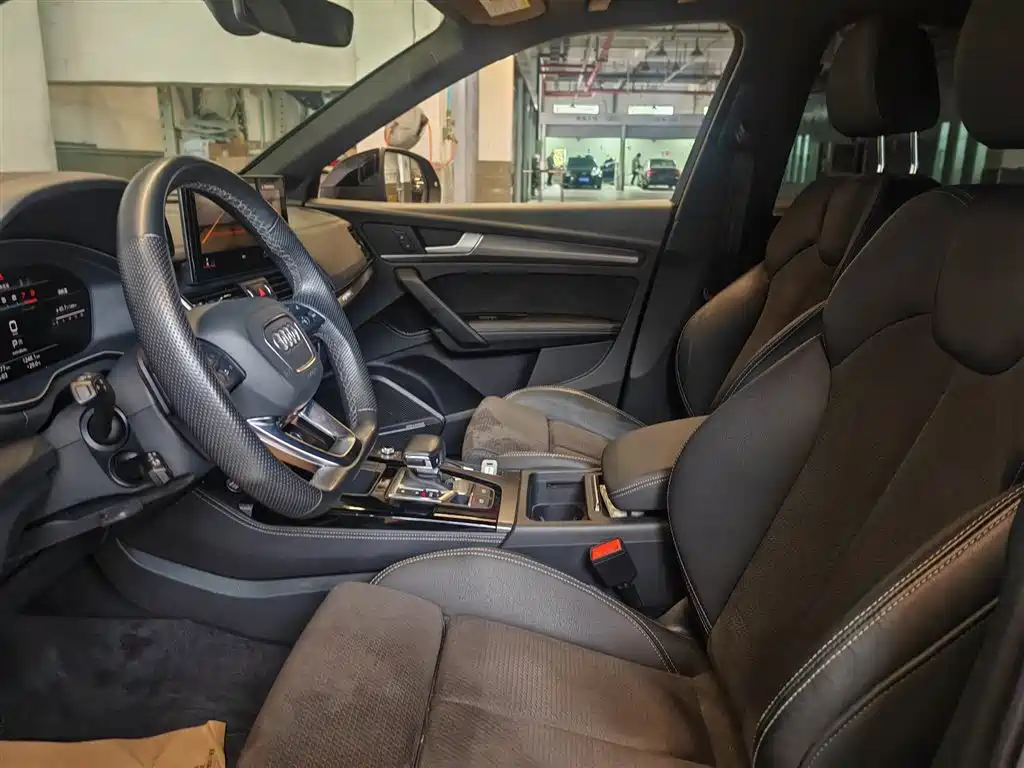 Audi Q5L Sportback — миниатюра 15